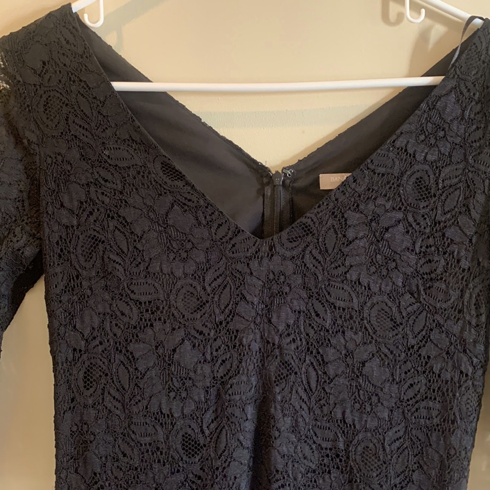 Lace Banana Republic black dress - never worn!